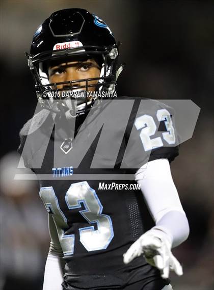 Thumbnail 2 in Hercules vs. San Marin (CIF NCS Division 4 1st Round) photogallery.