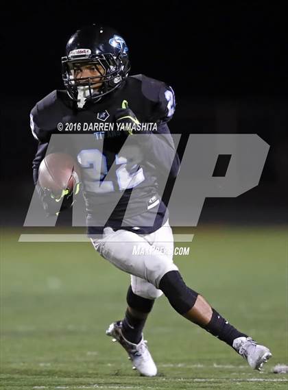 Thumbnail 1 in Hercules vs. San Marin (CIF NCS Division 4 1st Round) photogallery.