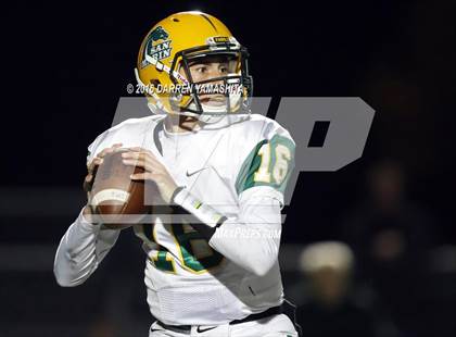 Thumbnail 3 in Hercules vs. San Marin (CIF NCS Division 4 1st Round) photogallery.