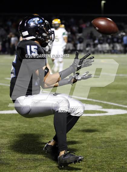 Thumbnail 1 in Hercules vs. San Marin (CIF NCS Division 4 1st Round) photogallery.