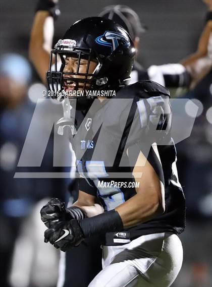 Thumbnail 2 in Hercules vs. San Marin (CIF NCS Division 4 1st Round) photogallery.