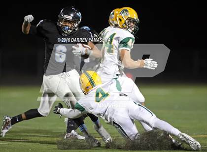 Thumbnail 3 in Hercules vs. San Marin (CIF NCS Division 4 1st Round) photogallery.