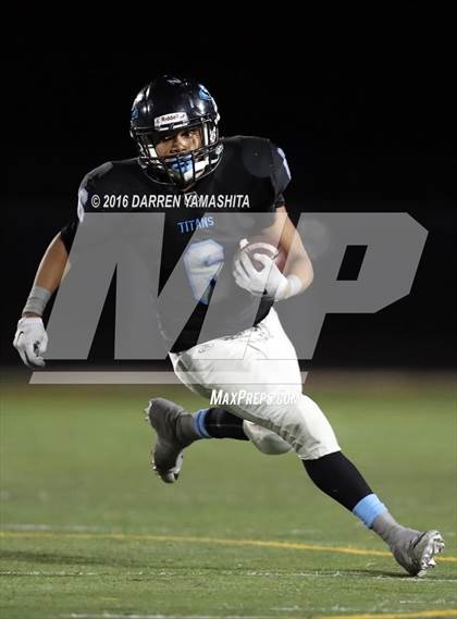 Thumbnail 1 in Hercules vs. San Marin (CIF NCS Division 4 1st Round) photogallery.