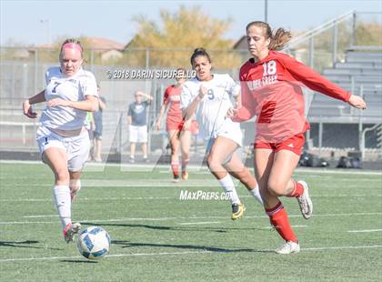 Thumbnail 3 in Boulder Creek @ Pinnacle (AIA 6A Quarterfinal Playoff) photogallery.