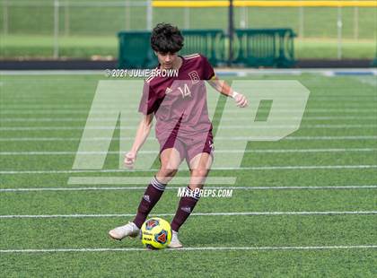 Thumbnail 2 in Brebeuf Jesuit Preparatory vs. Speedway (IHSAA 2A Regional Final) photogallery.