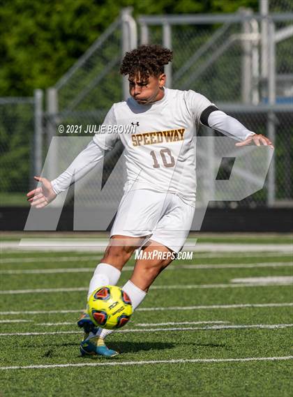 Thumbnail 3 in Brebeuf Jesuit Preparatory vs. Speedway (IHSAA 2A Regional Final) photogallery.