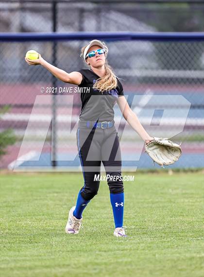 Thumbnail 3 in Pleasant Valley @ Davenport Central photogallery.