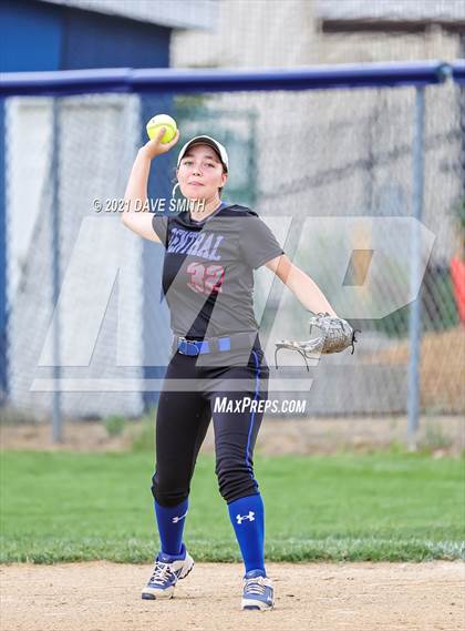 Thumbnail 1 in Pleasant Valley @ Davenport Central photogallery.