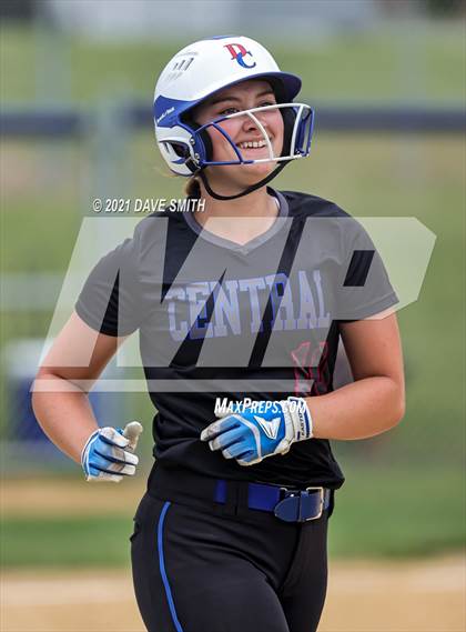 Thumbnail 2 in Pleasant Valley @ Davenport Central photogallery.