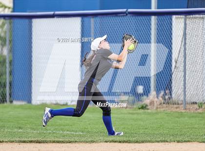 Thumbnail 3 in Pleasant Valley @ Davenport Central photogallery.