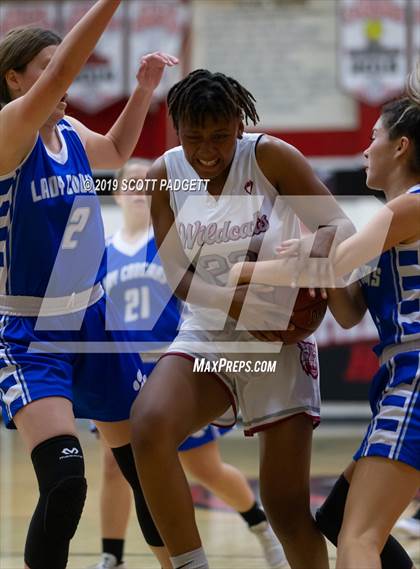 Thumbnail 3 in Paloma Valley vs. Beaumont (Nighthawk Tip-Off Classic) photogallery.