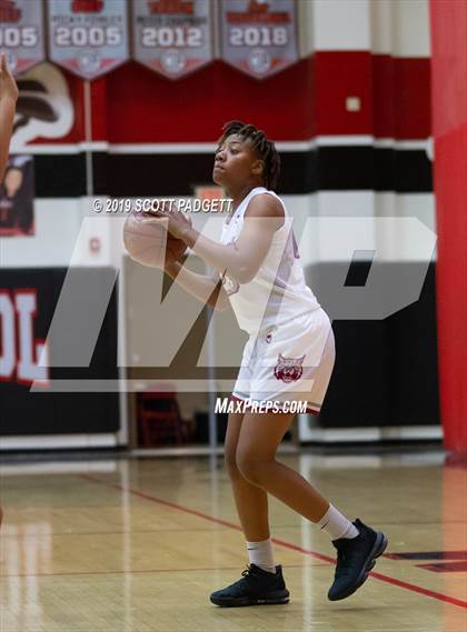 Thumbnail 3 in Paloma Valley vs. Beaumont (Nighthawk Tip-Off Classic) photogallery.