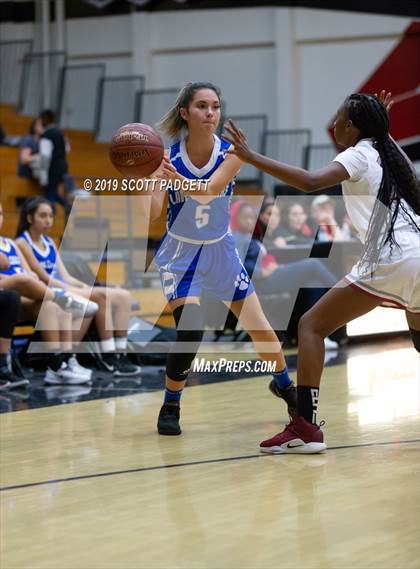 Thumbnail 3 in Paloma Valley vs. Beaumont (Nighthawk Tip-Off Classic) photogallery.