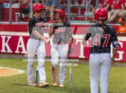 Thumbnail 2 in Atascocita @ Katy (UIL 6A Semifinal) photogallery.
