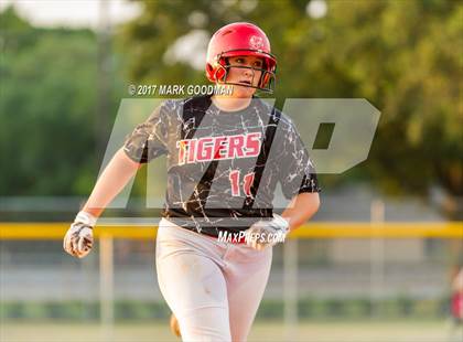 Thumbnail 2 in Atascocita @ Katy (UIL 6A Semifinal) photogallery.