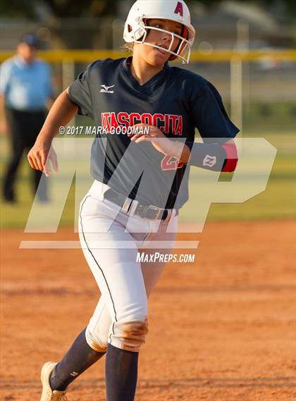 Thumbnail 2 in Atascocita @ Katy (UIL 6A Semifinal) photogallery.