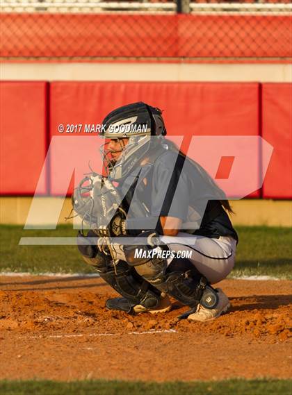 Thumbnail 3 in Atascocita @ Katy (UIL 6A Semifinal) photogallery.