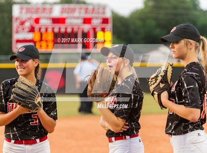 Thumbnail 2 in Atascocita @ Katy (UIL 6A Semifinal) photogallery.