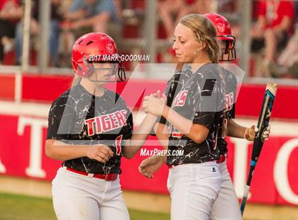 Thumbnail 3 in Atascocita @ Katy (UIL 6A Semifinal) photogallery.