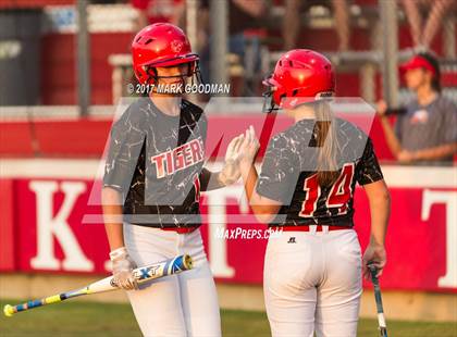 Thumbnail 2 in Atascocita @ Katy (UIL 6A Semifinal) photogallery.