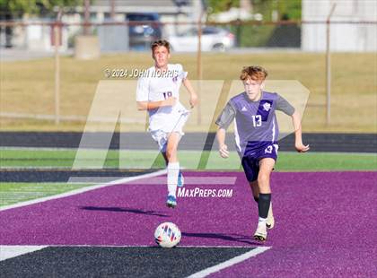 Thumbnail 3 in Bellmont @ Leo photogallery.