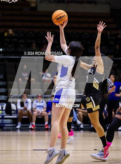Thumbnail 1 in Foothill vs. Bishop Union (CIF CS Basketball Championships D VI) photogallery.