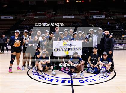 Thumbnail 3 in Foothill vs. Bishop Union (CIF CS Basketball Championships D VI) photogallery.