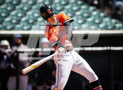 Thumbnail 3 in Pueblo West vs. Erie (CHSAA 4A Quarterfinal) photogallery.