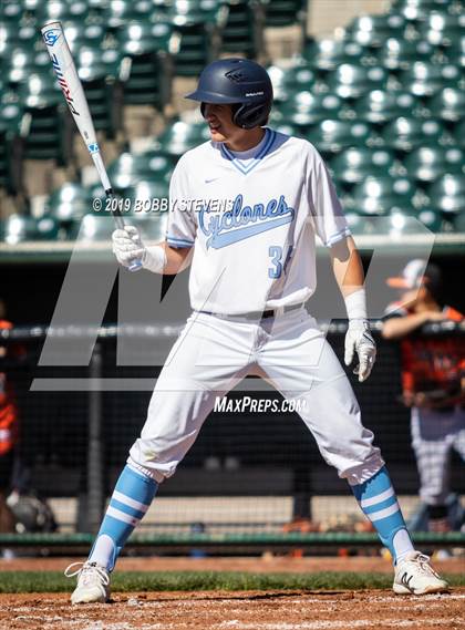 Thumbnail 2 in Pueblo West vs. Erie (CHSAA 4A Quarterfinal) photogallery.