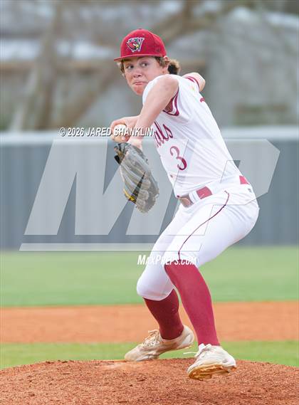Thumbnail 1 in JV: Thibodaux @ E.D. White photogallery.