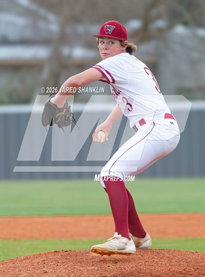 Thumbnail 2 in JV: Thibodaux @ E.D. White photogallery.