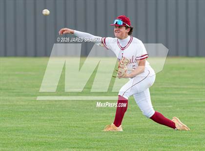 Thumbnail 1 in JV: Thibodaux @ E.D. White photogallery.