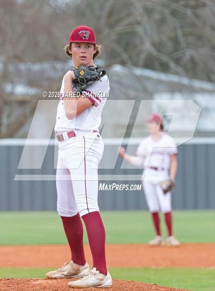 Thumbnail 1 in JV: Thibodaux @ E.D. White photogallery.
