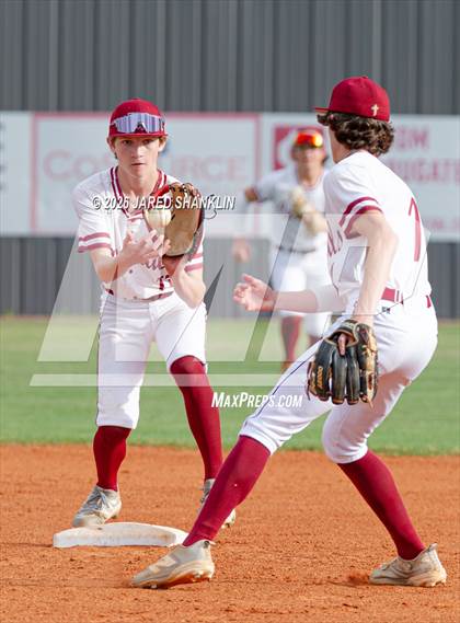 Thumbnail 1 in JV: Thibodaux @ E.D. White photogallery.