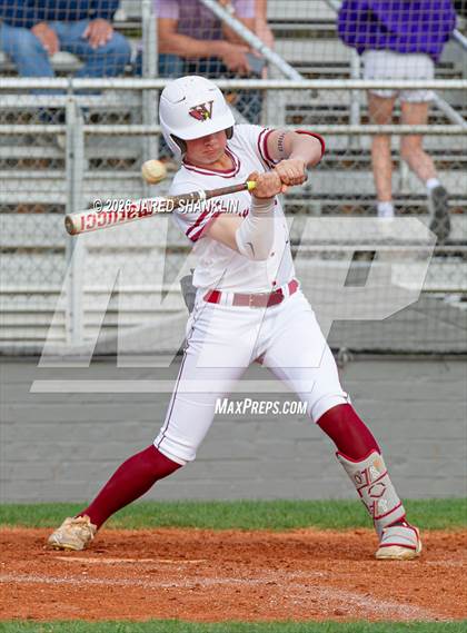 Thumbnail 1 in JV: Thibodaux @ E.D. White photogallery.