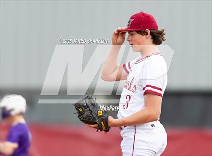 Thumbnail 1 in JV: Thibodaux @ E.D. White photogallery.