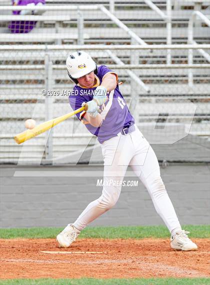 Thumbnail 3 in JV: Thibodaux @ E.D. White photogallery.