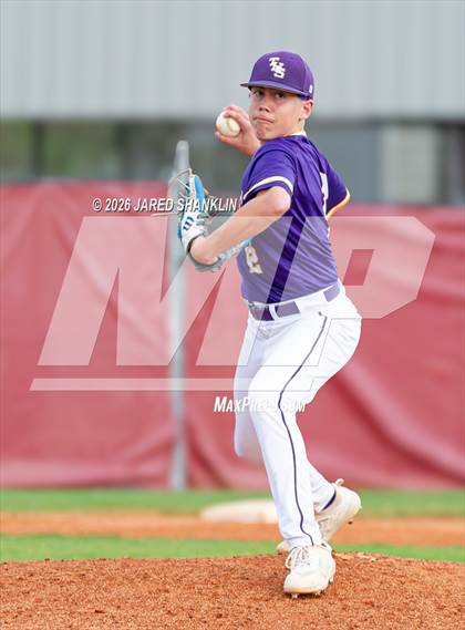 Thumbnail 2 in JV: Thibodaux @ E.D. White photogallery.