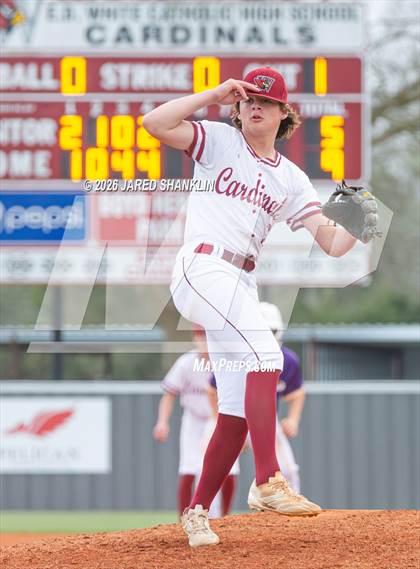 Thumbnail 3 in JV: Thibodaux @ E.D. White photogallery.