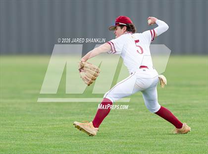 Thumbnail 2 in JV: Thibodaux @ E.D. White photogallery.