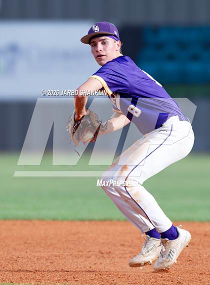 Thumbnail 3 in JV: Thibodaux @ E.D. White photogallery.