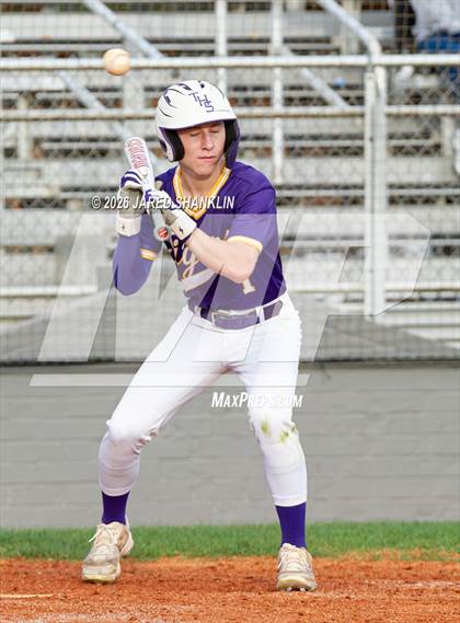 Thumbnail 3 in JV: Thibodaux @ E.D. White photogallery.