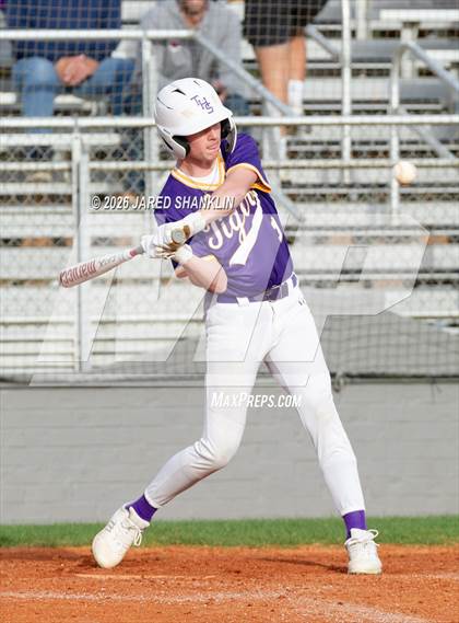Thumbnail 2 in JV: Thibodaux @ E.D. White photogallery.