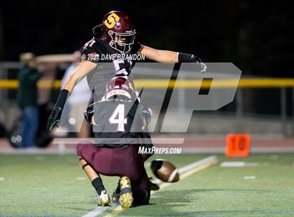 Thumbnail 2 in Royal @ Simi Valley photogallery.
