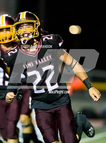 Thumbnail 3 in Royal @ Simi Valley photogallery.