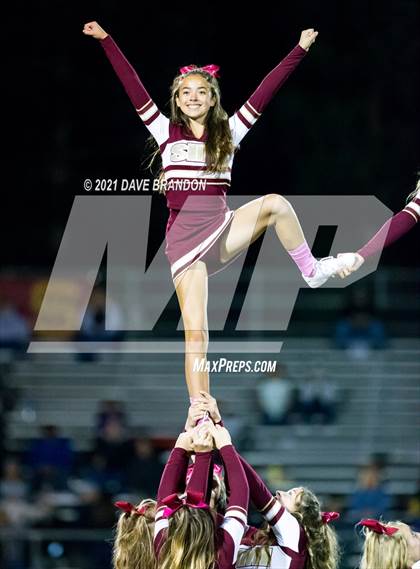 Thumbnail 3 in Royal @ Simi Valley photogallery.