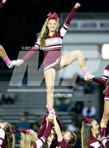 Thumbnail 1 in Royal @ Simi Valley photogallery.