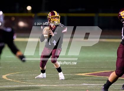 Thumbnail 3 in Royal @ Simi Valley photogallery.