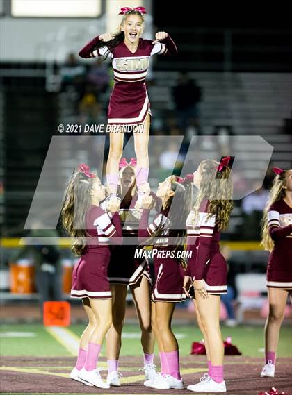 Thumbnail 2 in Royal @ Simi Valley photogallery.