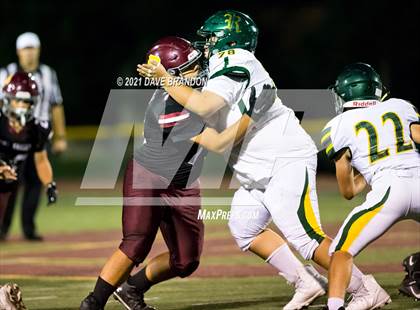 Thumbnail 2 in Royal @ Simi Valley photogallery.